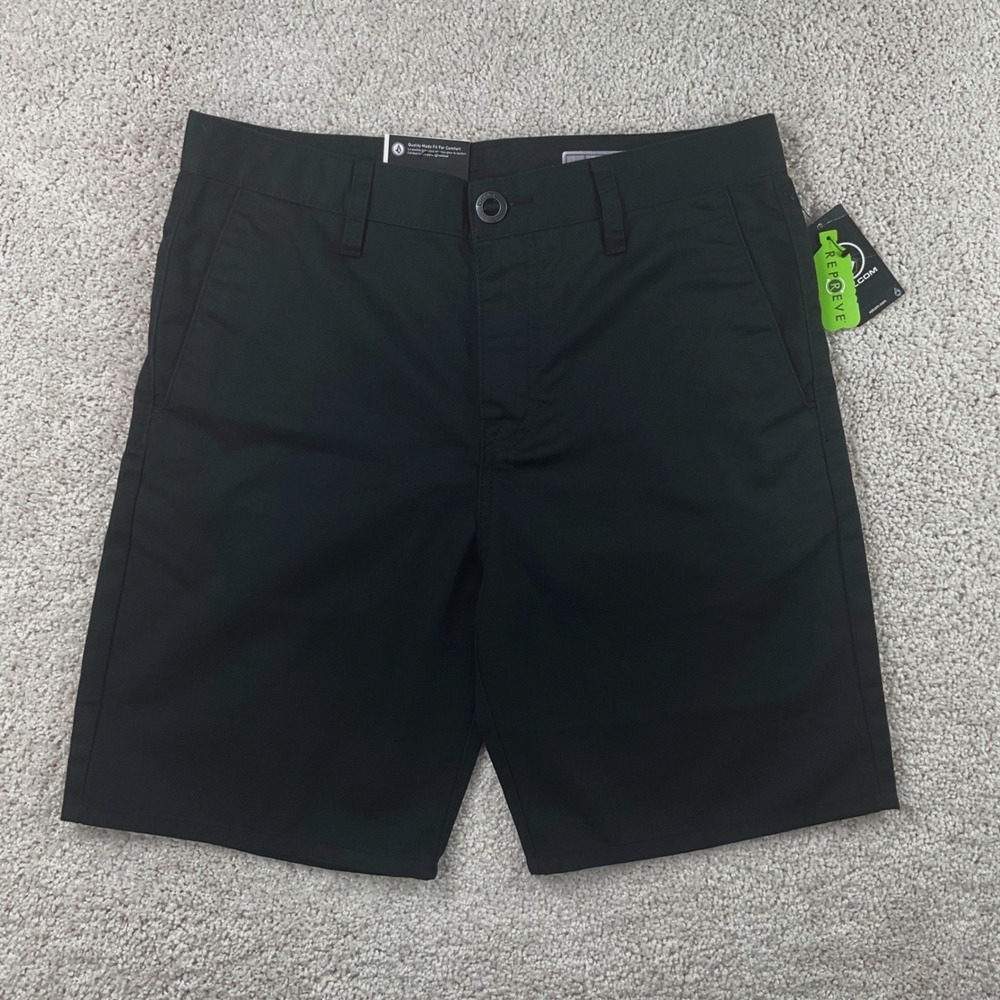 Volcom Youth Frickin Modern Straight Chino Shorts Black Size 30 NWT